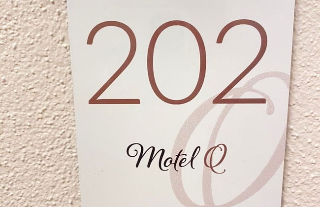 Motel Q - Dingolfing - Foto 14