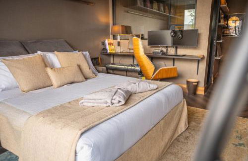 SAINT PAUL - Unrivalled 3BR Penthouse Apartment with Hot Tub Leeds - Foto 15