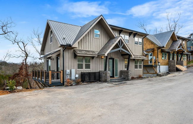 NEW Lake View Indoor Pool Sleeps 14 Hot Tub - Foto 2