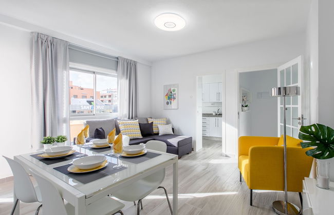 Santa Cruz Downtown Apartment, Luminosidad, Confort y Estilo - Foto 18