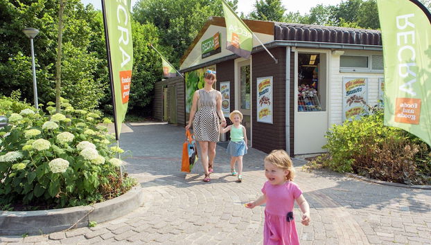 Comfortable Chalet With Combi-microwave, in a Green Area - Foto 5, Habitación