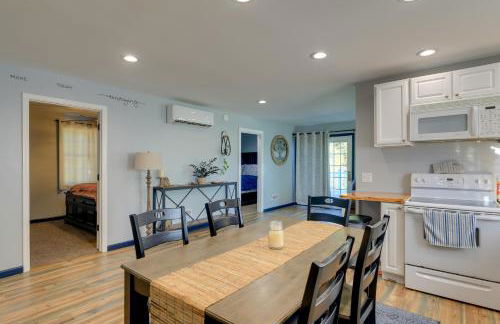 Walk to Fishing Pier, Newport Home with Deck! - Foto 9