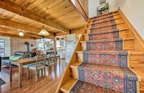 Pet-Friendly Fredericksburg Cabin with Hot Tub! - Foto 14