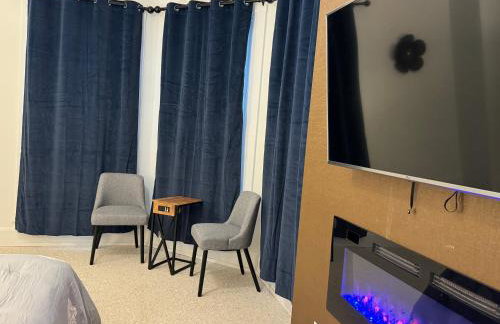 Beautiful Bungalow on Main - Foto 9