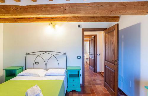 Apartment in a farmhouse with 2 swimming pools - Photo 2