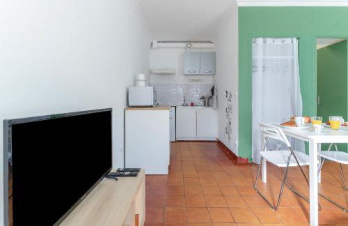 Charmant studio avec terrasse, Gare à 200m et parking gratuit - Foto 16