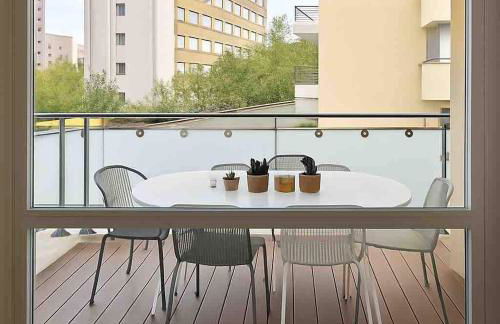 Agréable 2 chambres avec terrasse et parking privé - Photo 8