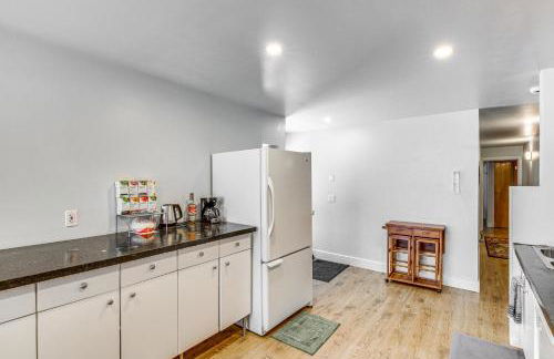 Near Hiking Cozy Anchorage Retreat with Fireplace! - Foto 9