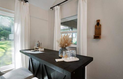 The Susser Estate with Dock Hot Tub Game Room - Foto 9