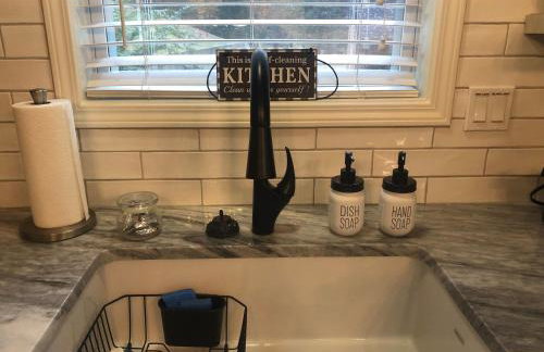 Gathering Place Big, with Dock, Fiber, and Tankless WH - Foto 12