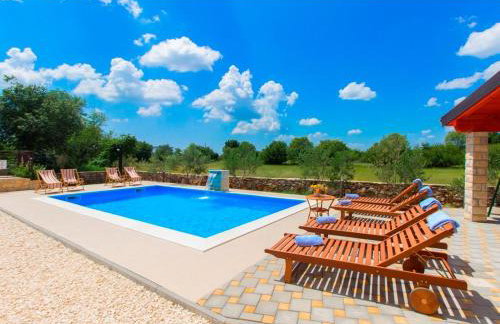 Rural Escape with Pool - Villa Krka - Foto 3