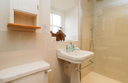 Wallerthwaite Barn Cottage - Photo 11