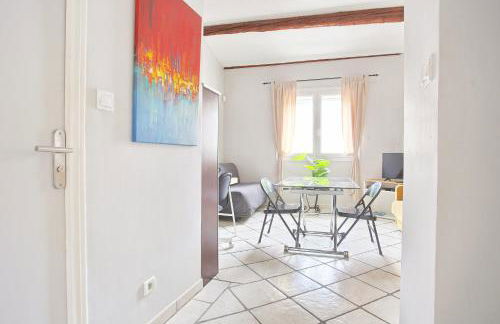 Le Refuge Mistralien - free Parking - WiFi - Cuisine - Foto 13