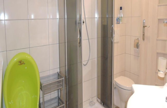 Big Holiday Home in Lukecin for 9 Persons - Foto 10