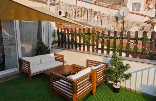 El Castúo centro histórico con parking gratuito - Foto 1