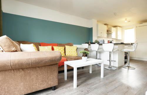 Homington House By N And N Stays, Perfect for Contractors and Workers, Private off road Parking for 2 vehicles, Fast Wifi - Foto 35