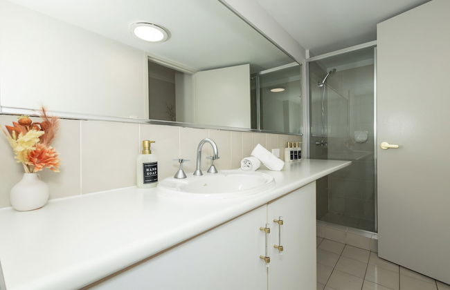 Bayview Beach Holiday Apartments - Photo 56