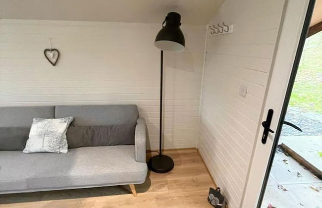 1 Bedroom Log Cabin in Parc Pen y Bryn Sleep 2/3 - Foto 3