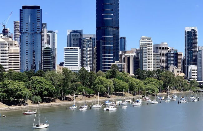 Hamptons Retreat on Level 77 Skytower - Photo 32