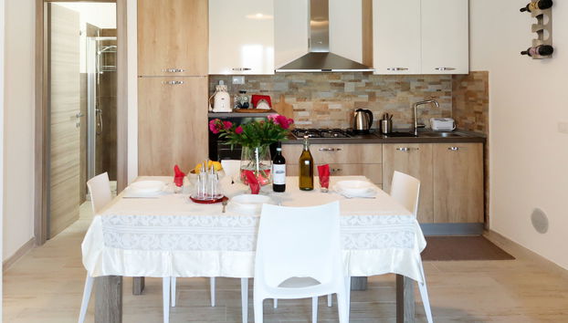 Kitchen / Dining Room