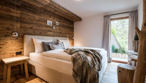 Les Dolomites Mountain Lodges - Photo 2