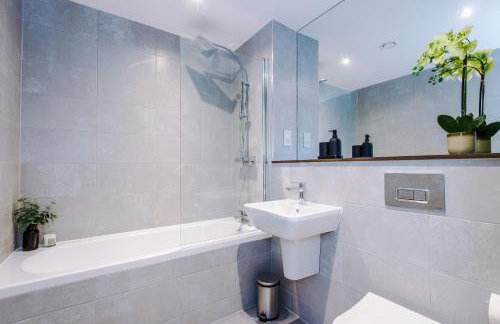 Stylish Modern Prime Location 2-Bed Flat - Foto 16