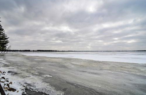 Hike and Ski! Family-Friendly Lake Mitchell Oasis - Foto 29