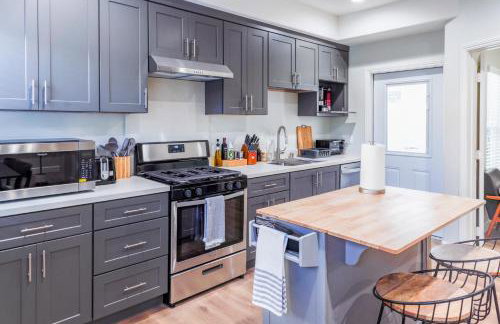 Disneyland Group Villa I Spacious Home for 22 w Game Room, Pool Table & EV Access - Foto 6