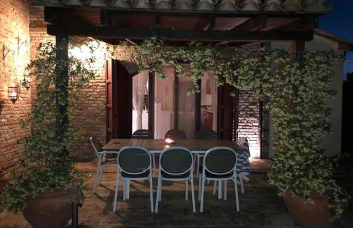 Casa San Pietro, restored farmhouse with pool - Foto 21