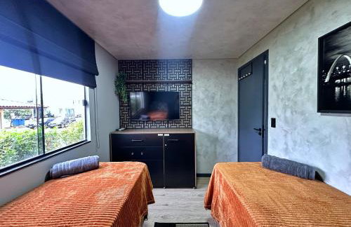 Apê térreo sem escada com Ar Cond, WiFi e banheira! - Foto 7