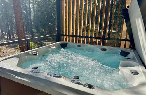 Modern Eco Retreat with Hot Tub and Views - Foto 2