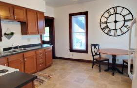 Fully Furnished 2 Bed / 1 Bath - Downtown Appleton - Foto 18