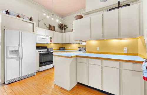 Charming Saugatuck Condo with Private Deck and Grill! - Foto 9