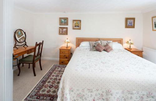 Y Ffermdy Farmhouse - Photo 11