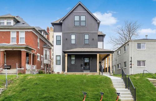 Luxury Escape 4BR 3 bath Oasis in Historic Old Town - Foto 7