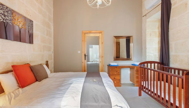 Nadurin, Gozitan Villa 7 Bedr. & 2 Pools - Foto 4, Zimmer