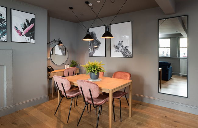 Hiding Space - Trim Street Apartments - Foto 24