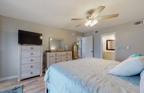 Romar Tower Beachfront Condos - Foto 80