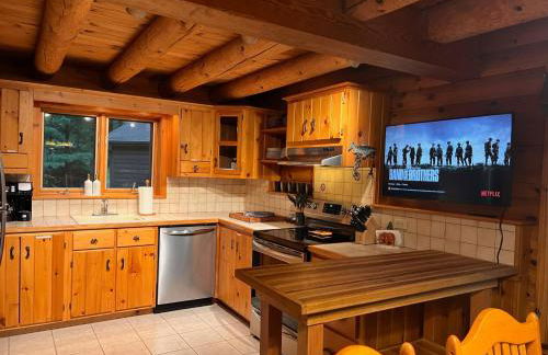 Poconos True Log Cabin with Sauna, Movie Theather, Hot Tub & Fire Pit! - Photo 43