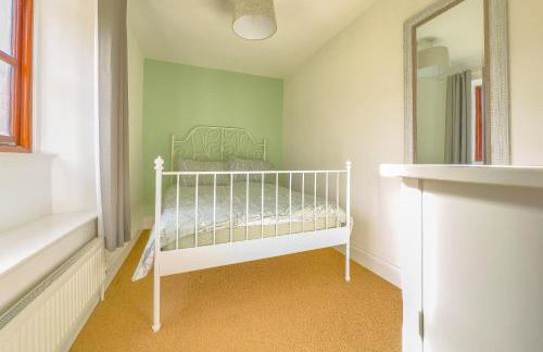 Seaside-Dog Friendly-Country Cottage-w log burner - Foto 8