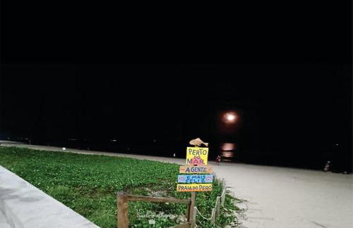 De frente a Praia do Peró, Da janela Maravilhe-se com a Vista! Apto tipo flat, Pé na Areia, Piscina, Wi Fi - Foto 49