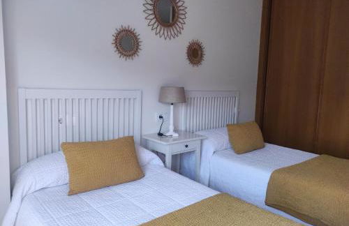 Un rincón con vistas a la Ría, playa y parking. - Foto 23