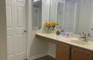 Charming Entire 3 Bedrooms House with AC and Wifi - Foto 21