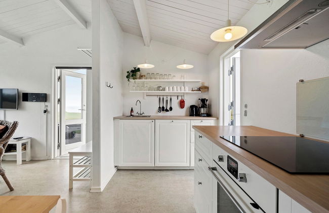 Charming 2-bedroom 12H Ocean Retreat, Summerhouse - Foto 5