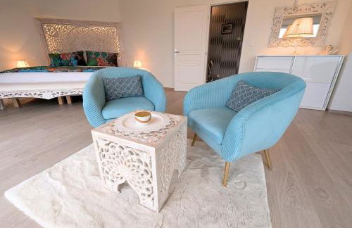 Luxurious Villa with Pool - Foto 33