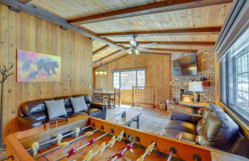 2 Mi to Snow Summit Skiing Big Bear Cabin with Deck - Foto 4