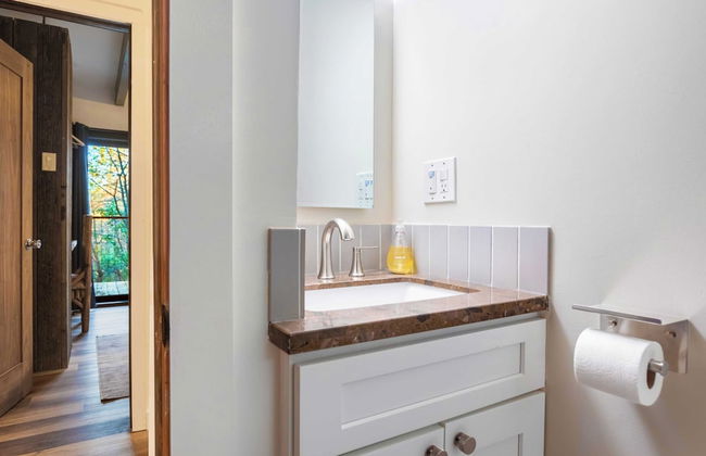 Legacy Hideaway by Avantstay Deck + Hot Tub - Foto 14