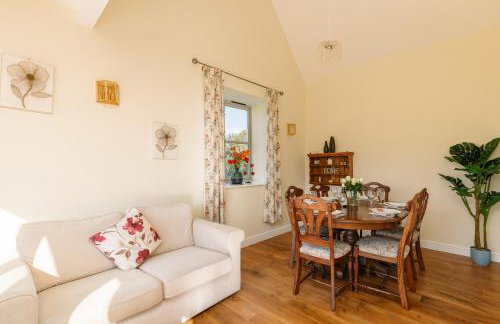 The Poppies - Photo 10