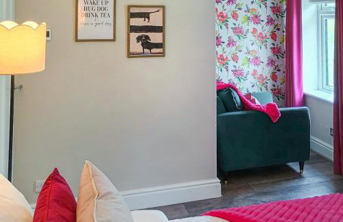 Railway Cottage - Photo 6