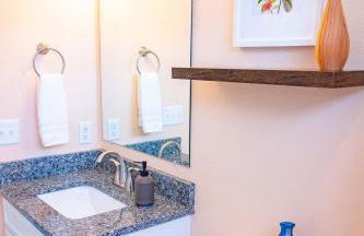 The Botanical Suite Newly Built Upscale Central - Photo 25